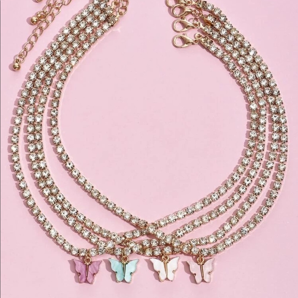 Rhinestone butterfly necklace - Picture 1 of 2